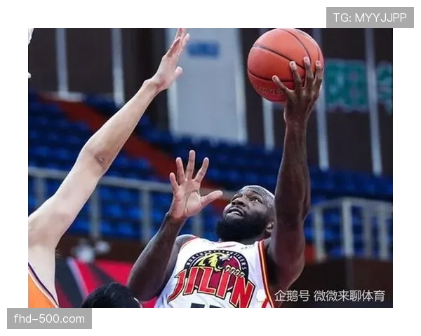 前瞻:吉林东北虎与北京首钢对决,琼斯与利夫的内线对抗成看点 前瞻:吉林东北虎与北京首钢对决,琼斯与利夫的内线对抗成看点