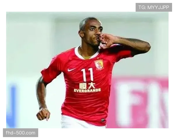 “英超与流媒体平台合作，推出纪录片《英超之声》聚焦赛场原声”